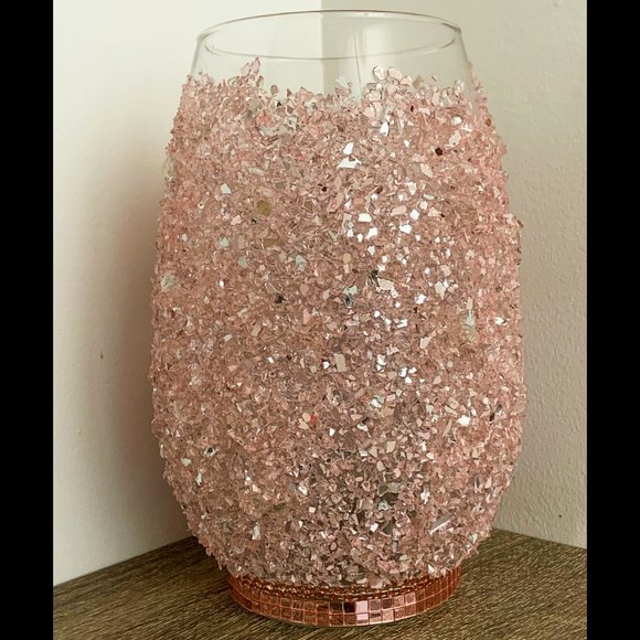 Pink and Rose Gold luxurious Home Decor - Picture 2 of 3